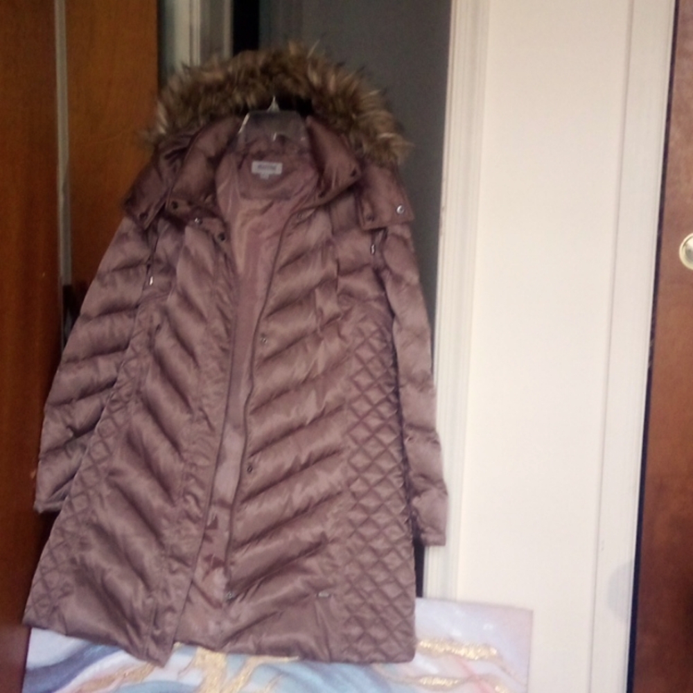 Kenneth Cole Reaction Puffer Coat color Taupe size XXL